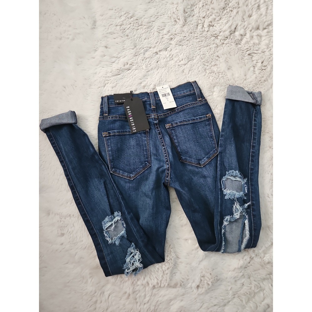 Fashion Nova Beach Bum Distressed Skinny Jeans NWT Blue Size 1 W24 Mid Rise